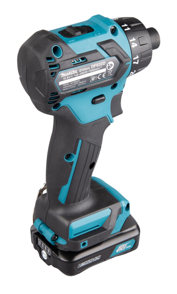 DF032D_C8L0 Akutrell
DF032D