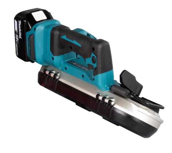 DPB184_C8R0 Akulintsaag
DPB184