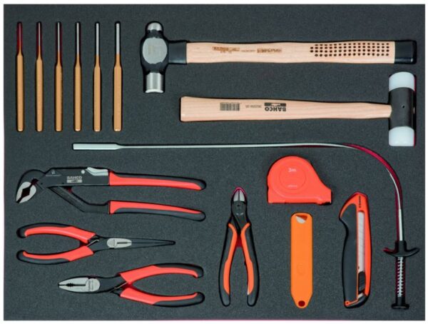 7314150336395 Tööriistade kmpl 11 osa vahtaluses 35x543x445mm (mõõdulint, vaibanuga+terad, tornid, haamrid, tangid)