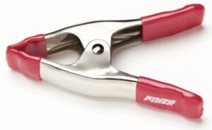 PI30009 Vedruklamber metallist, max 8,5cm